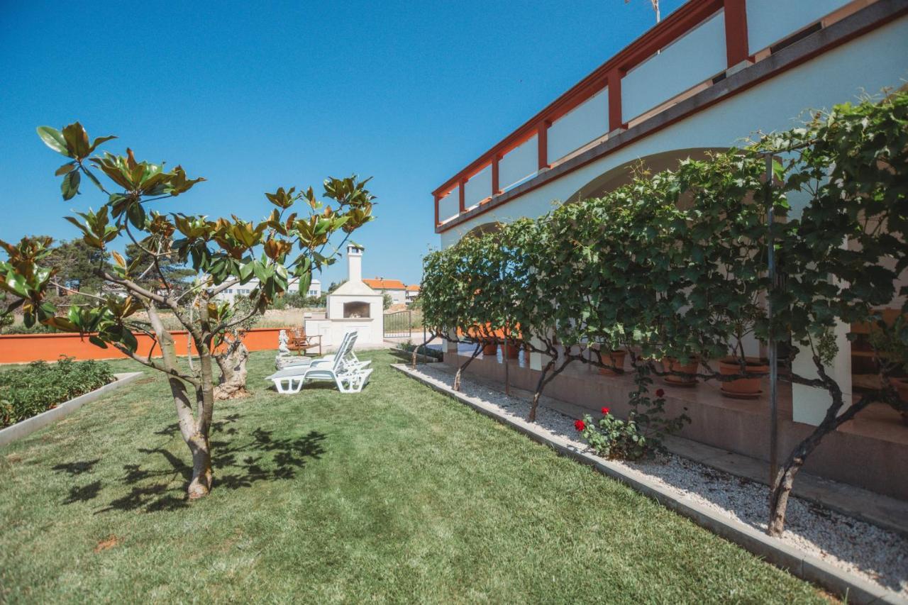 Apartman Neli 维尔 外观 照片